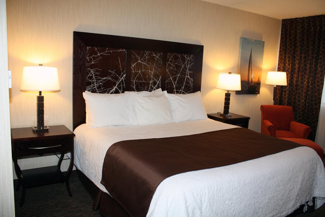 Ramada By Wyndham Buffalo Downtown Номер фото