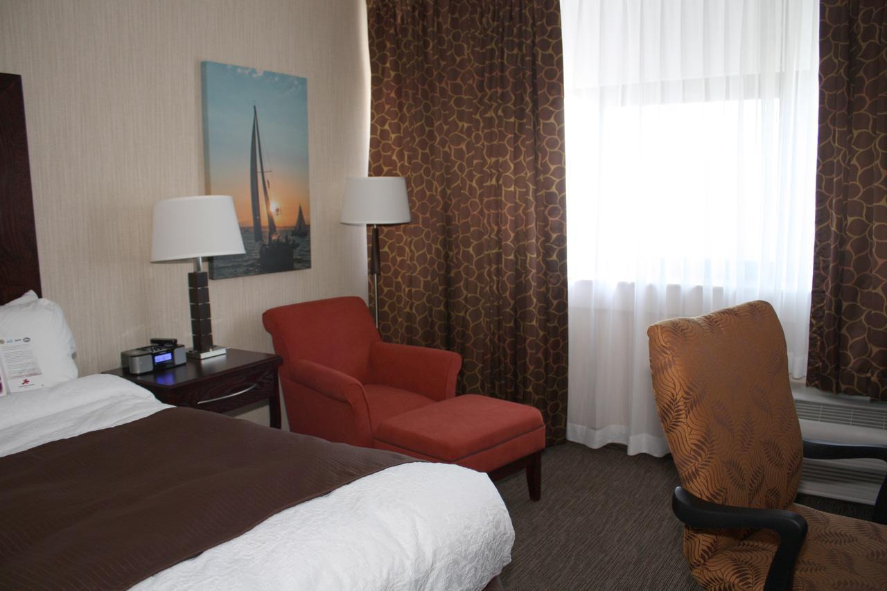 Ramada By Wyndham Buffalo Downtown Екстер'єр фото